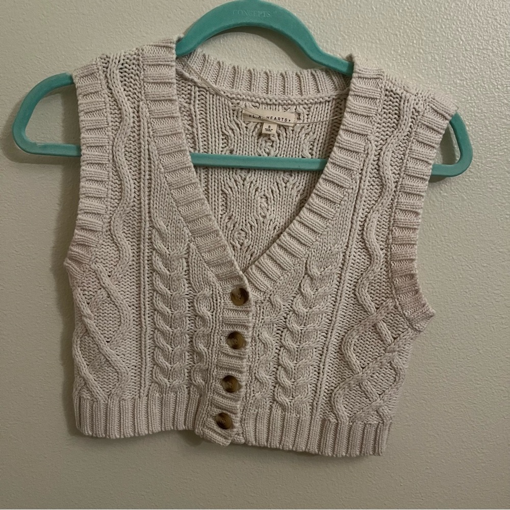 sweater vest